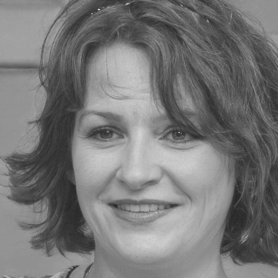 Finanzexpertin Dr. Sarah Müller